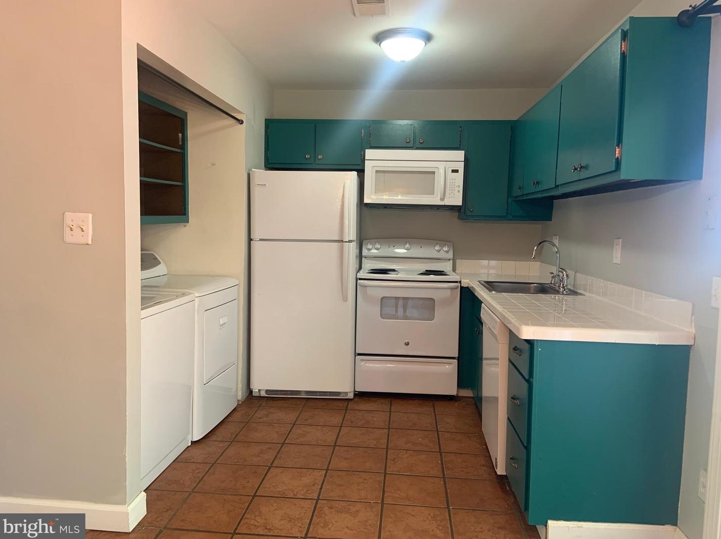 1636 Grason Ln, Crofton MD  21114-1724 exterior