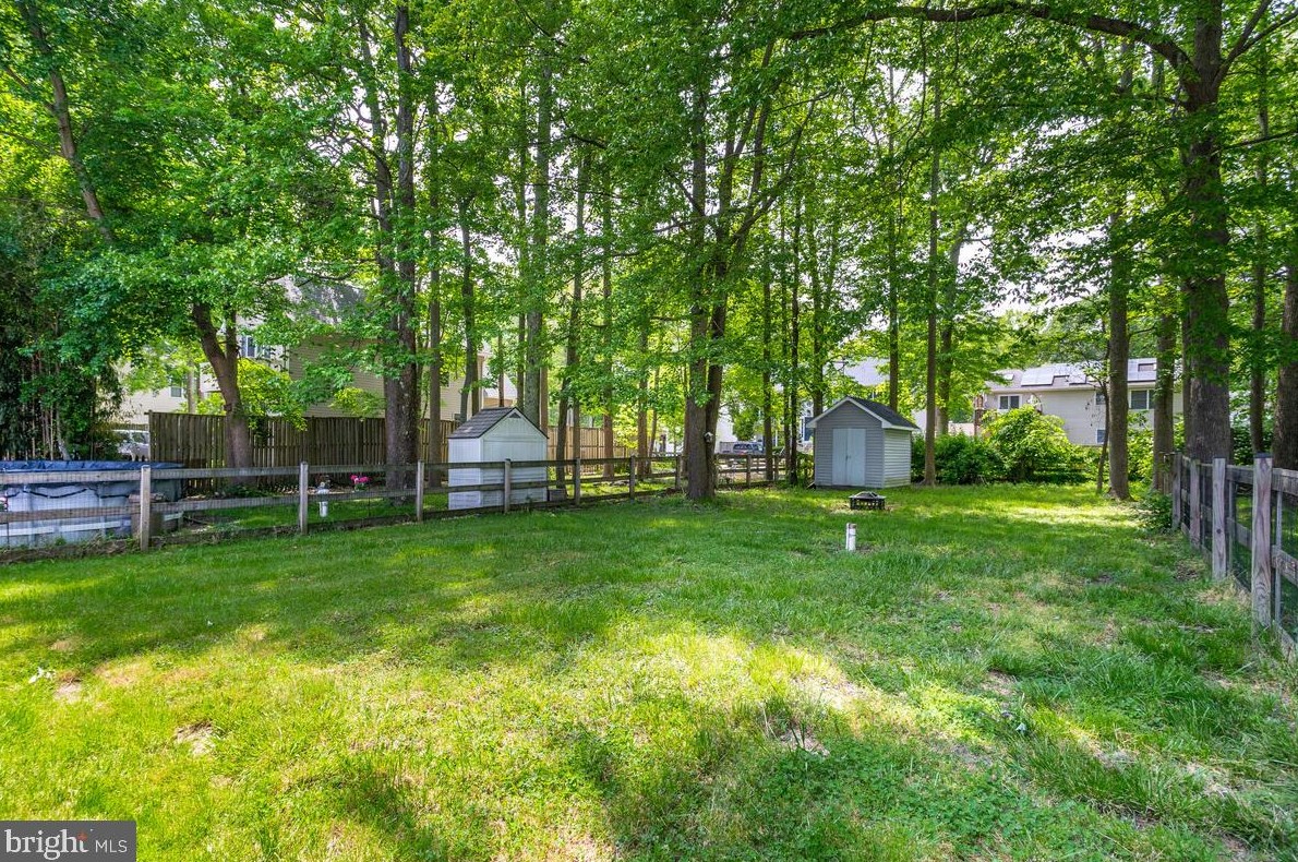 5946 2nd St, Deale, MD 20751-9603