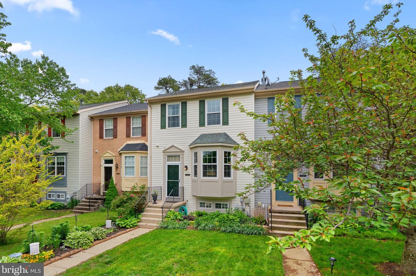 318 White Rocks Ct, Riviera Beach, MD 21122