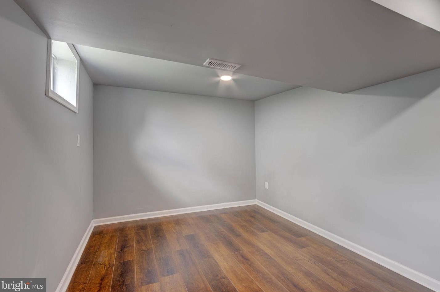 512 Church St, Baltimore MD  21225-3539 exterior