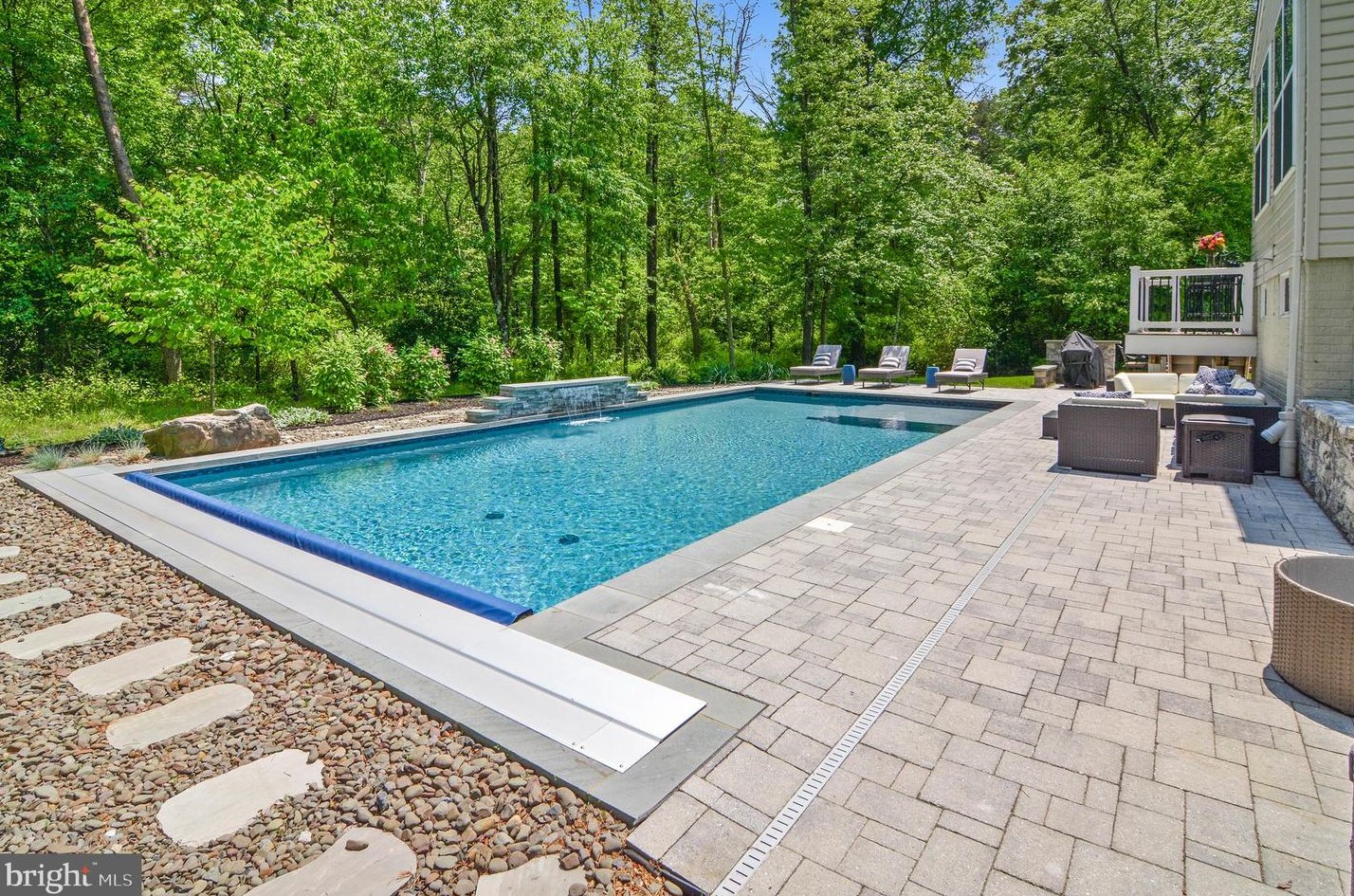 1534 Coldwater Reserve Xing, Severn MD 21144-3261 exterior