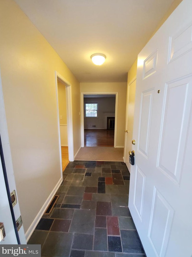 311 Fernwood Dr, Severna Park, MD 21146