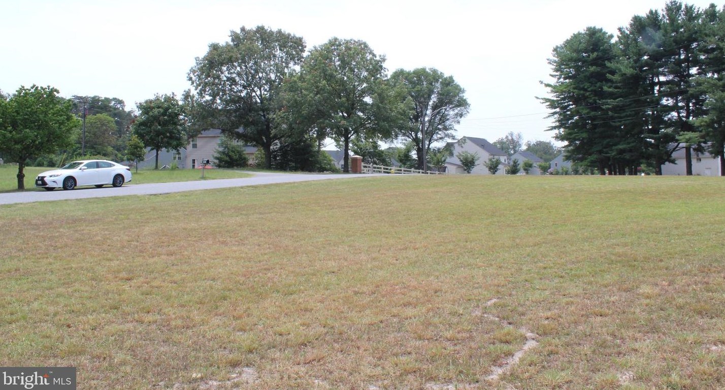 1060 Loving Rd, Severn MD 21144-2536 exterior