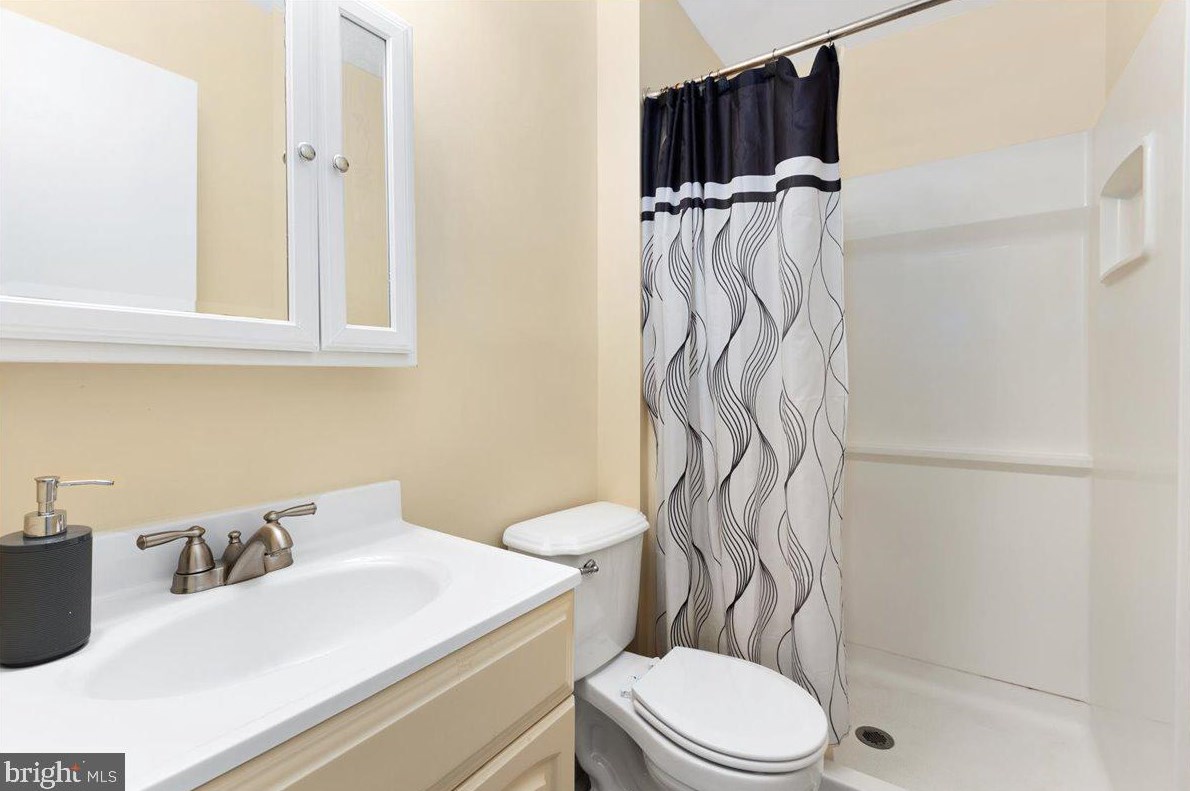 1404 Mara Vis Ct, Crofton MD 21114-1132 exterior