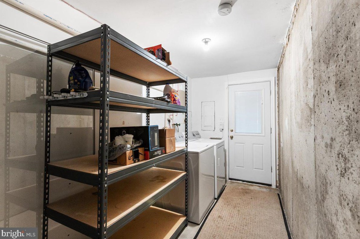 1404 Mara Vis Ct, Crofton MD 21114-1132 exterior