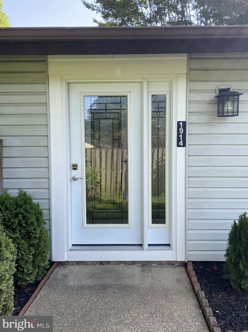 1914 Everglade Ct, Crofton, MD 21114-1700