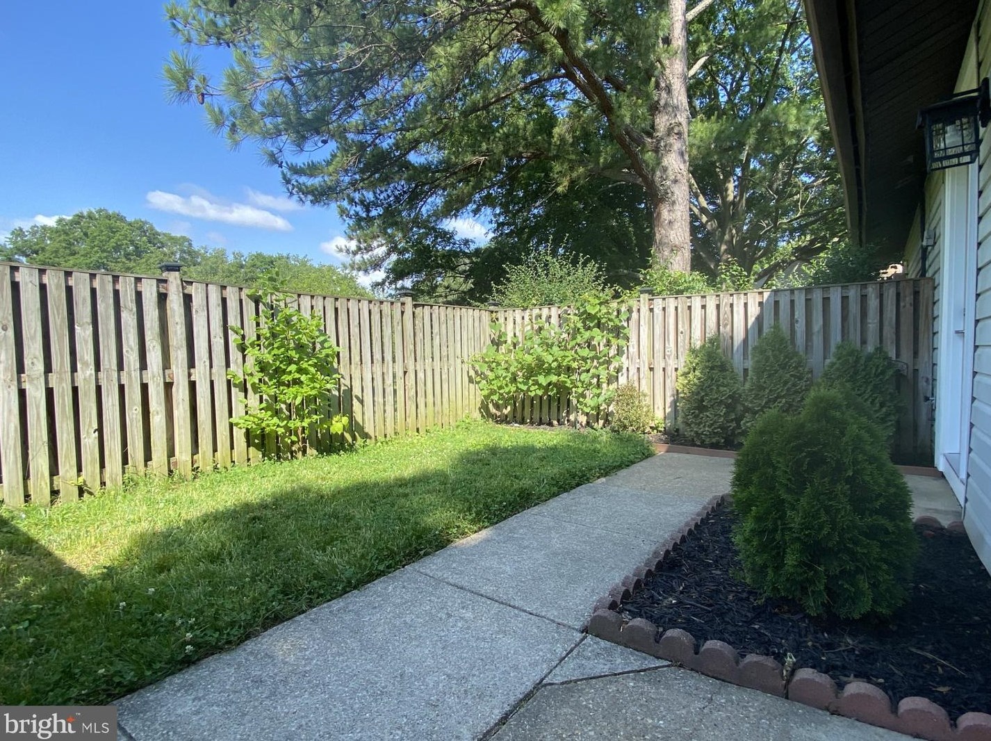 1914 Everglade Ct, Crofton MD 21114-1700 exterior