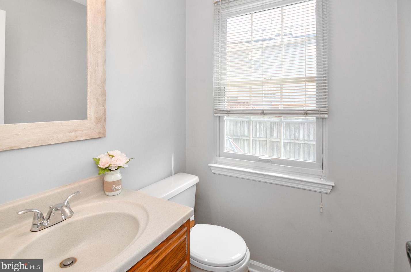 7850 Crossbay Dr, Severn MD 21144-1664 exterior