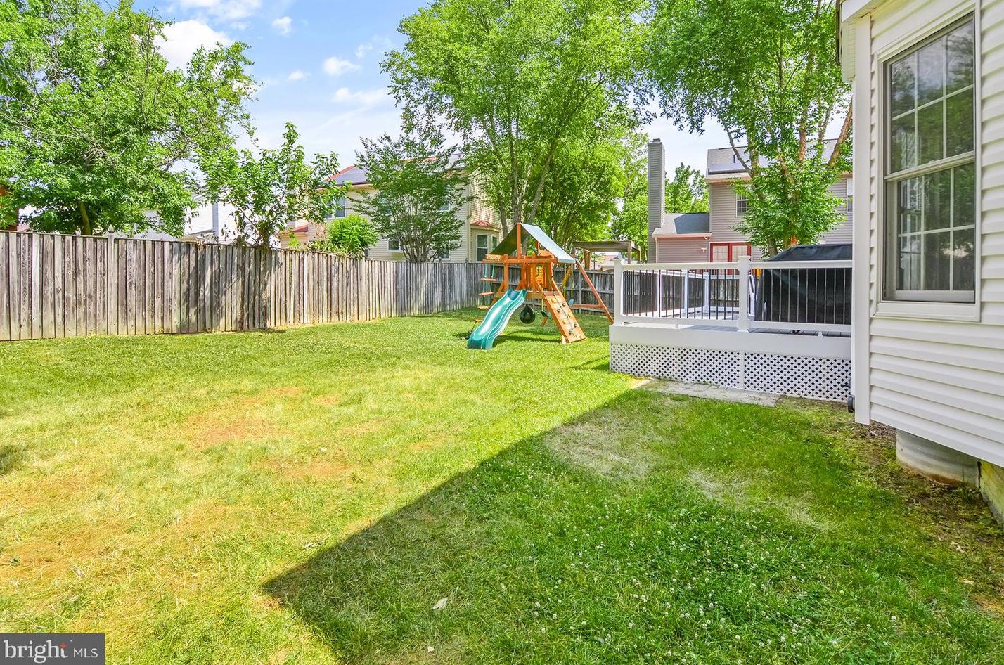 7850 Crossbay Dr, Severn MD 21144-1664 exterior