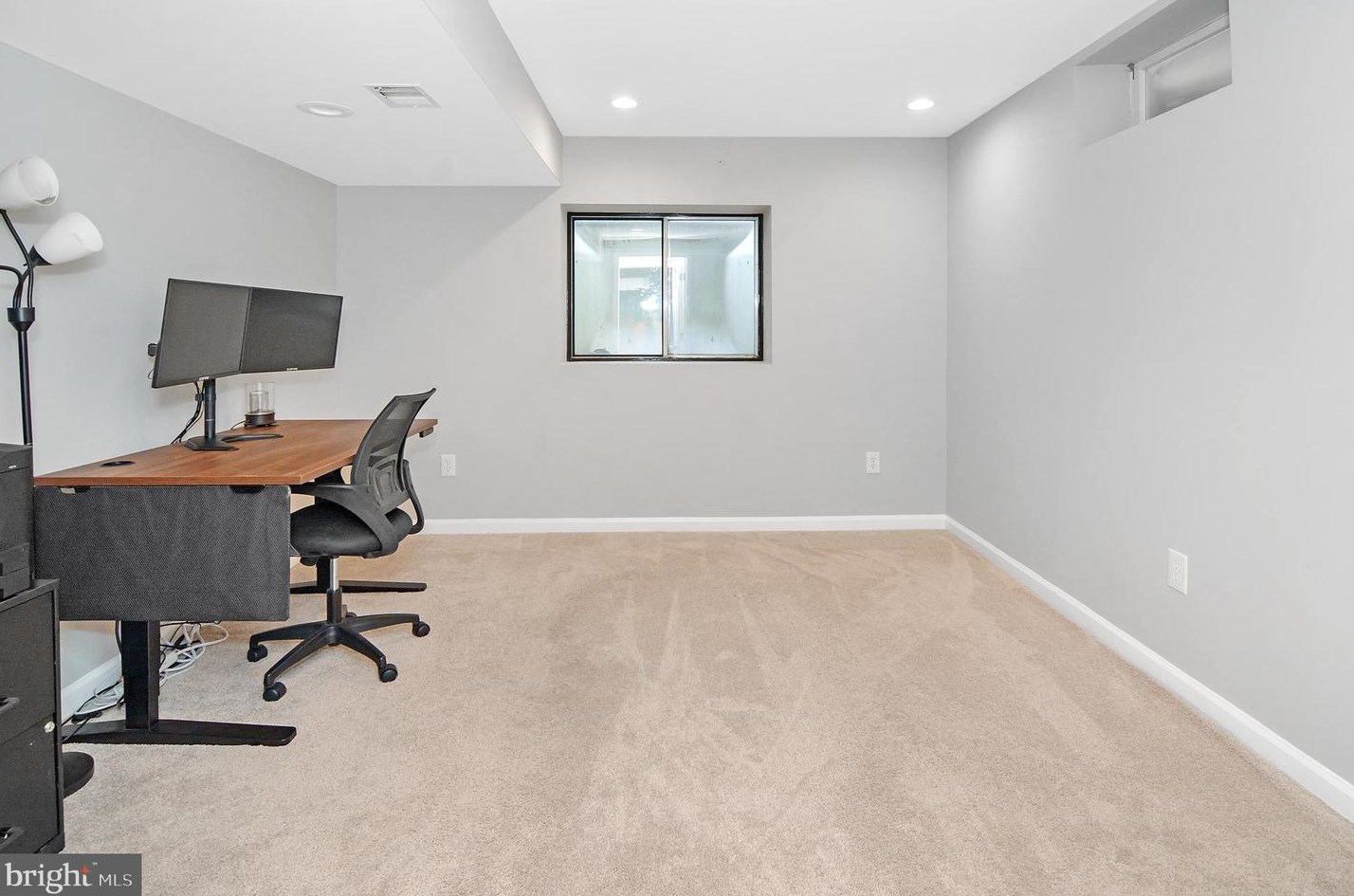 7850 Crossbay Dr, Severn MD 21144-1664 exterior