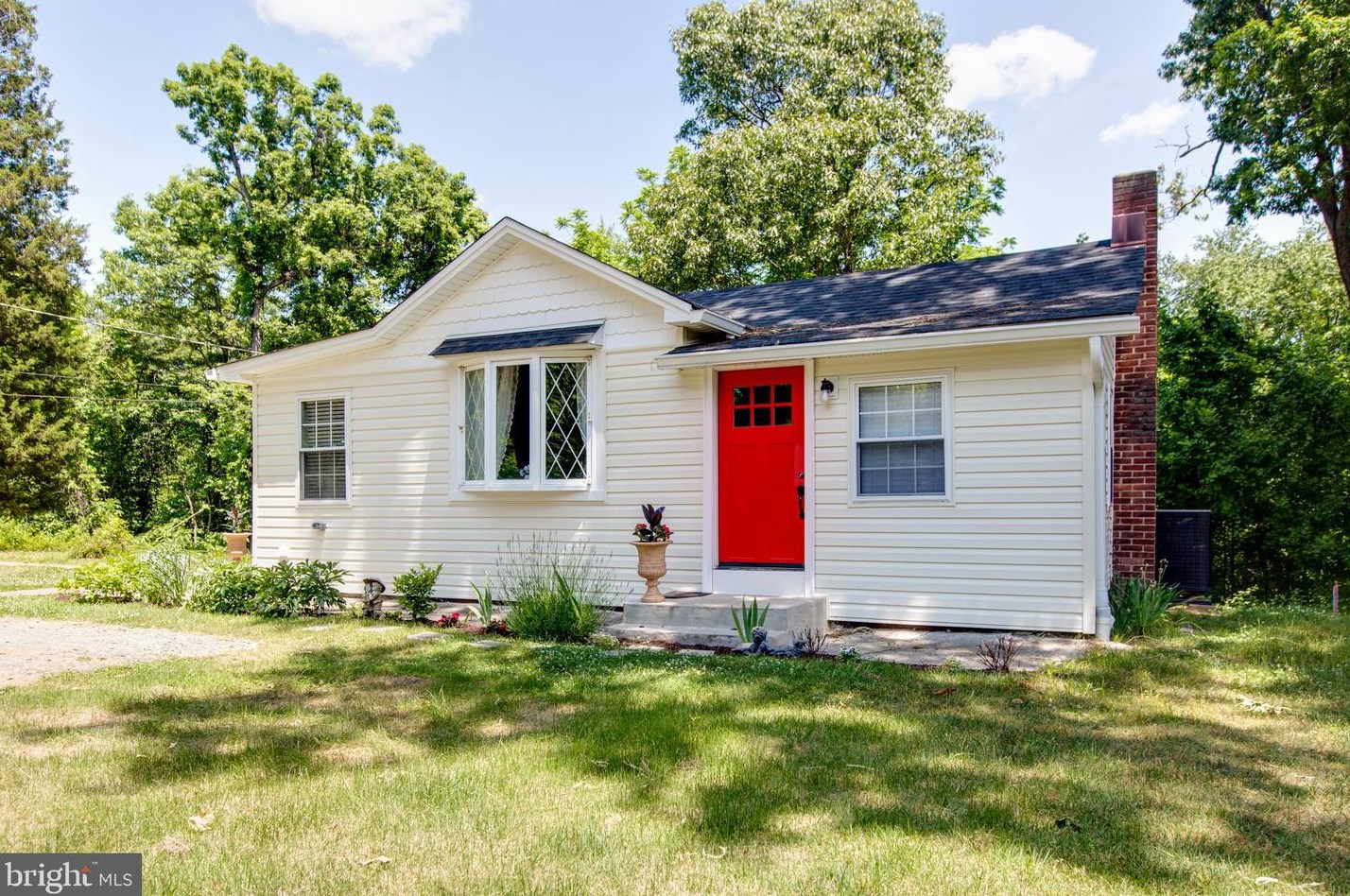 1062 Minnetonka Rd, Severn, MD 21144-1135