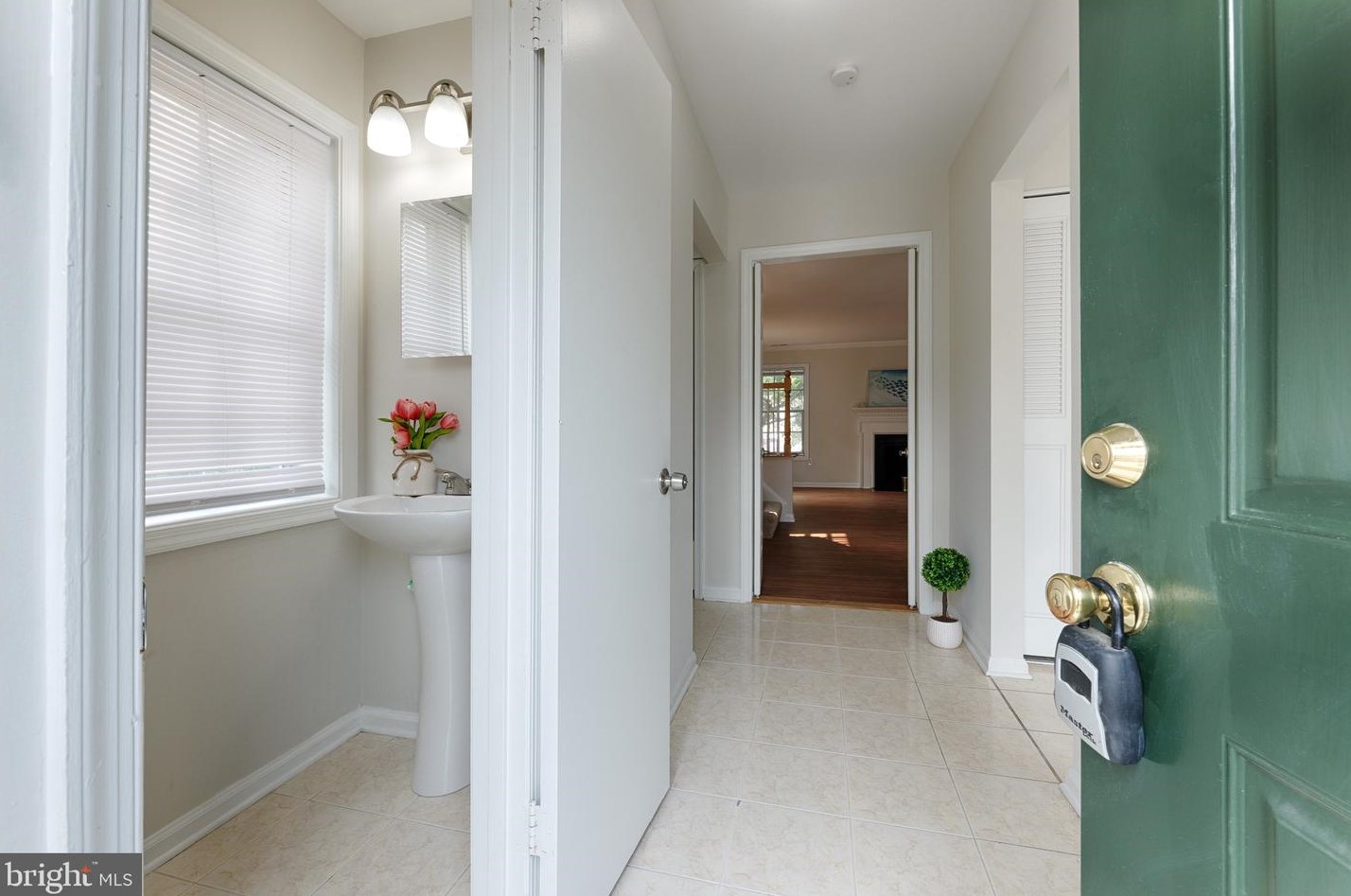 1483 Chatham Ct, Crofton, MD 21114-1131