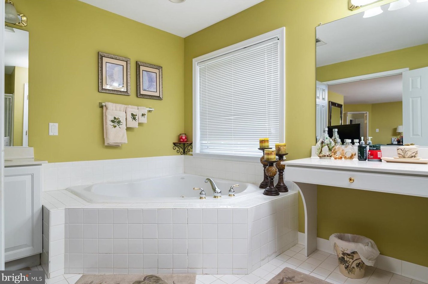 1705 Braddock Dr, Crofton MD  21114-3259 exterior