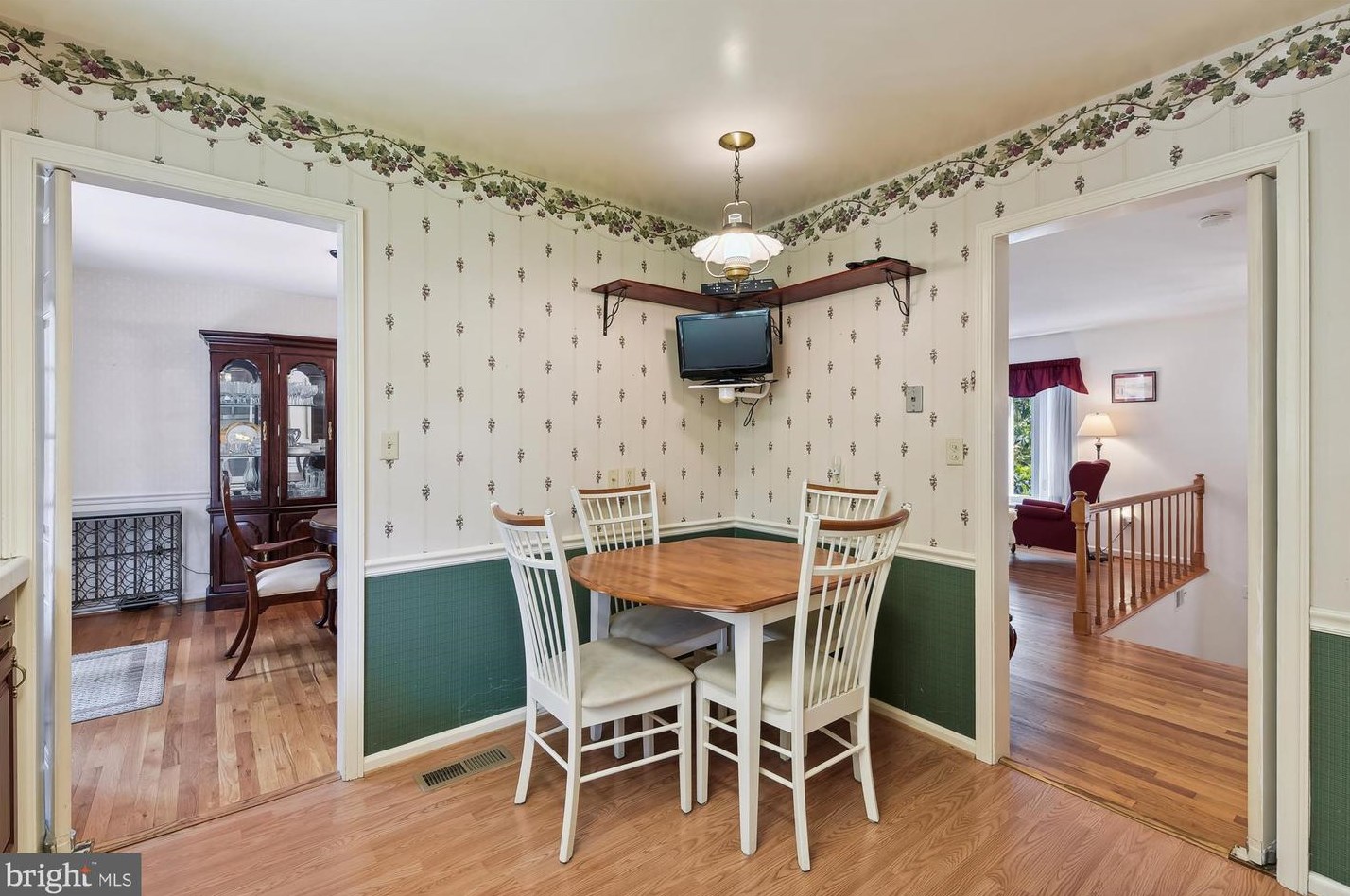 1528 Endsley Pl, Crofton MD 21114-1509 exterior