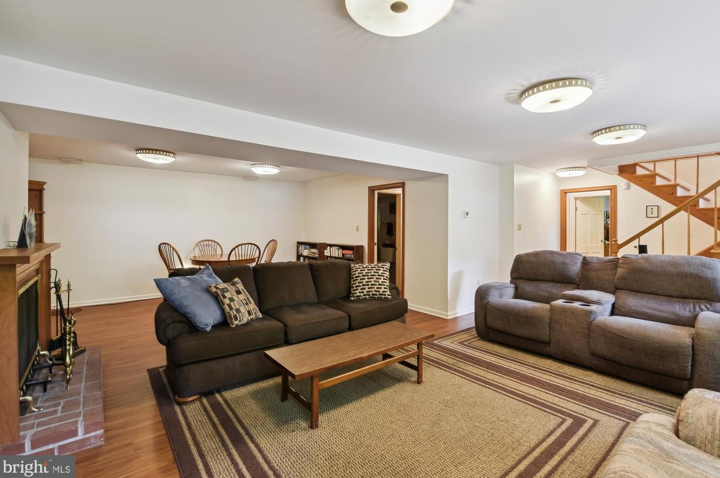 1528 Endsley Pl, Crofton MD 21114-1509 exterior