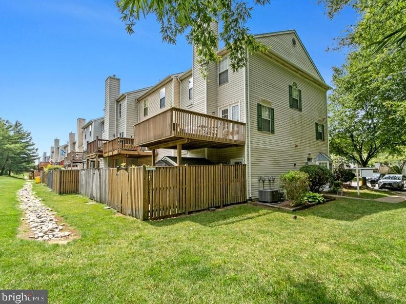 1900 Pawlet Dr, Crofton MD  21114-1687 exterior