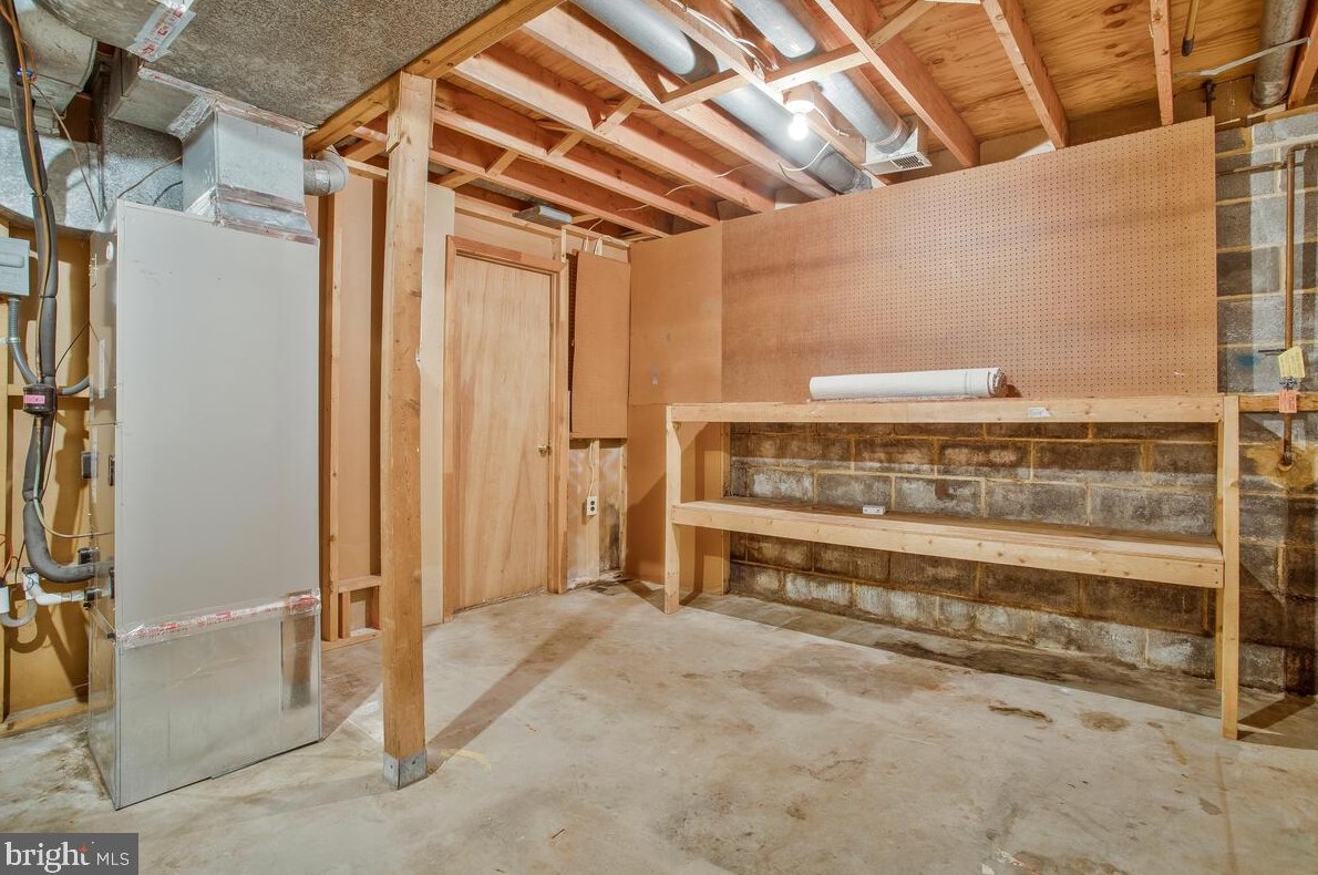 1776 Sharwood Pl, Crofton MD 21114-1925 exterior