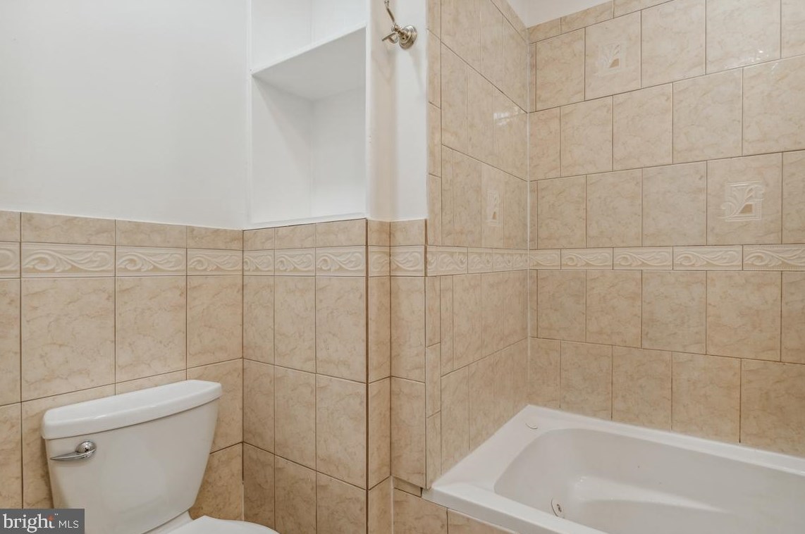 8256 Riviera Dr, Severn MD  21144-2429 exterior