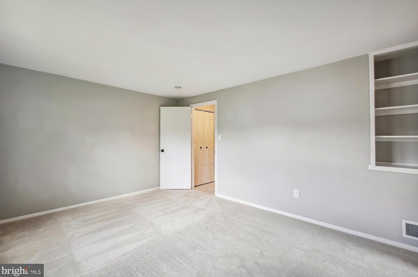 1842 Sharwood Pl, Crofton MD 21114-1949 exterior