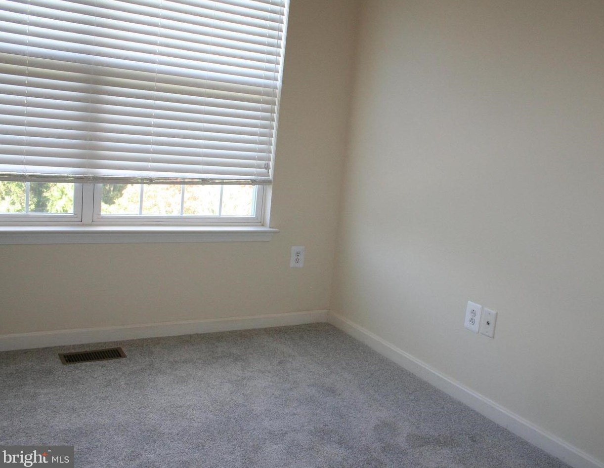 8304 Jennel Ct, Severn MD  21144-2940 exterior