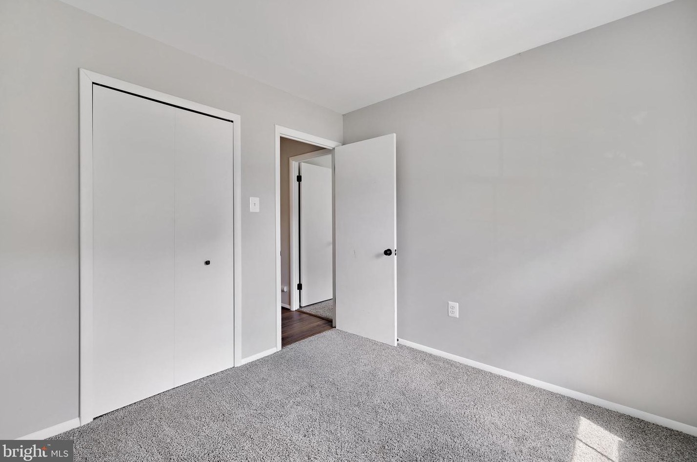 1936 Foxhound Ct, Severn MD 21144-1422 exterior