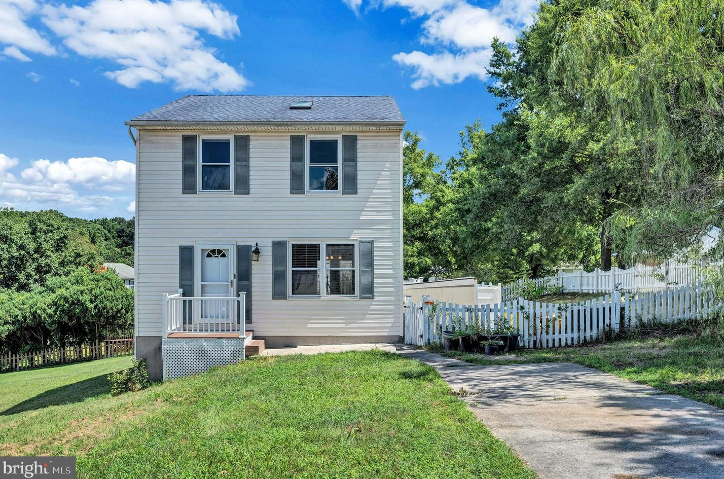 5613 Harbor Valley Dr, Baltimore, MD 21225-2951