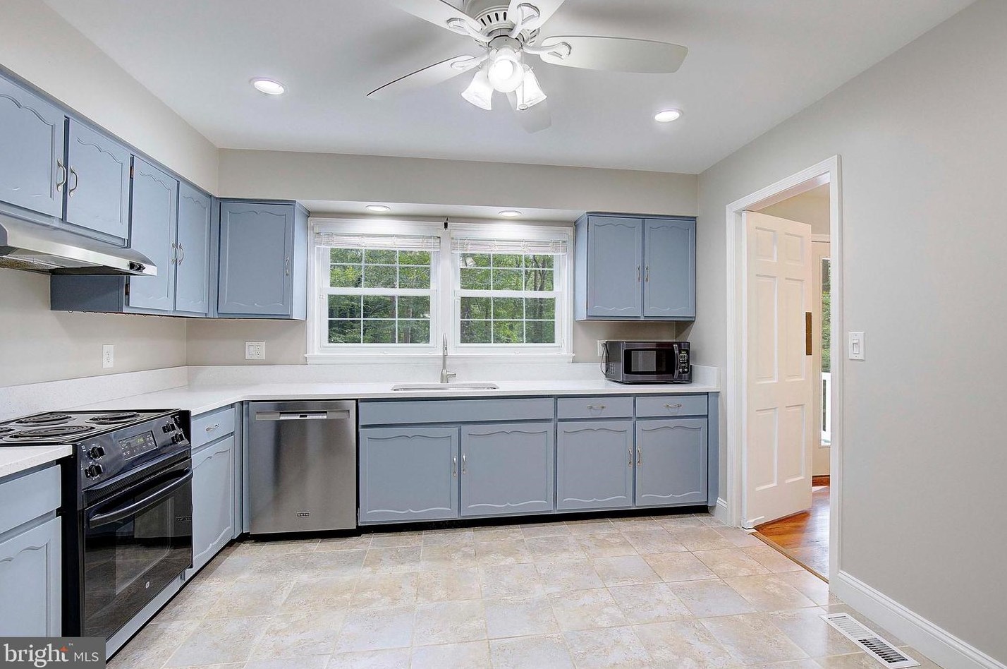 1601 Edgerton Pl, Crofton MD 21114-1504 exterior