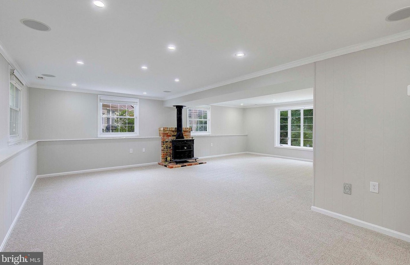 1601 Edgerton Pl, Crofton MD 21114-1504 exterior