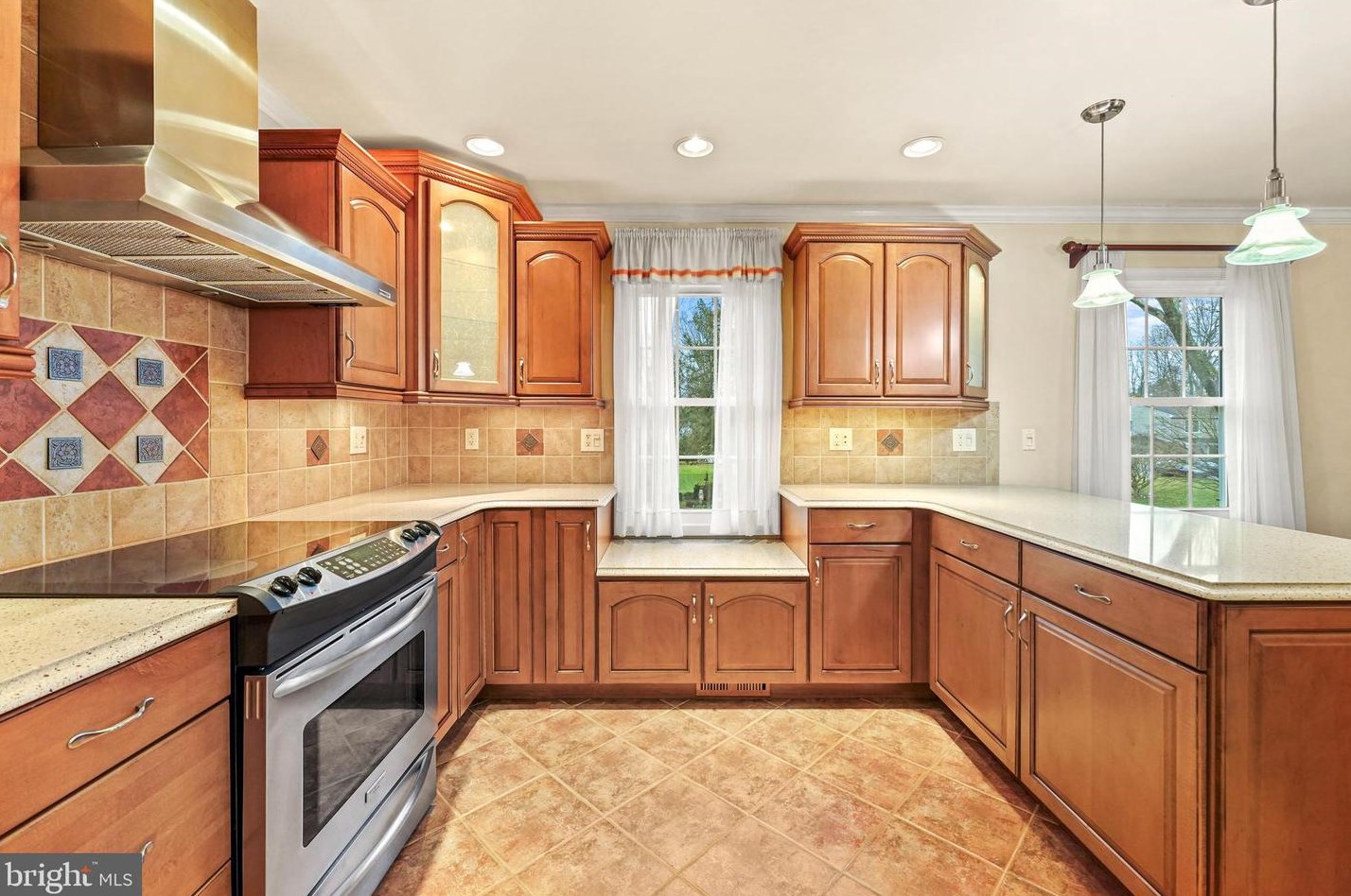 1806 Woodrail Dr, Millersville, MD 21108