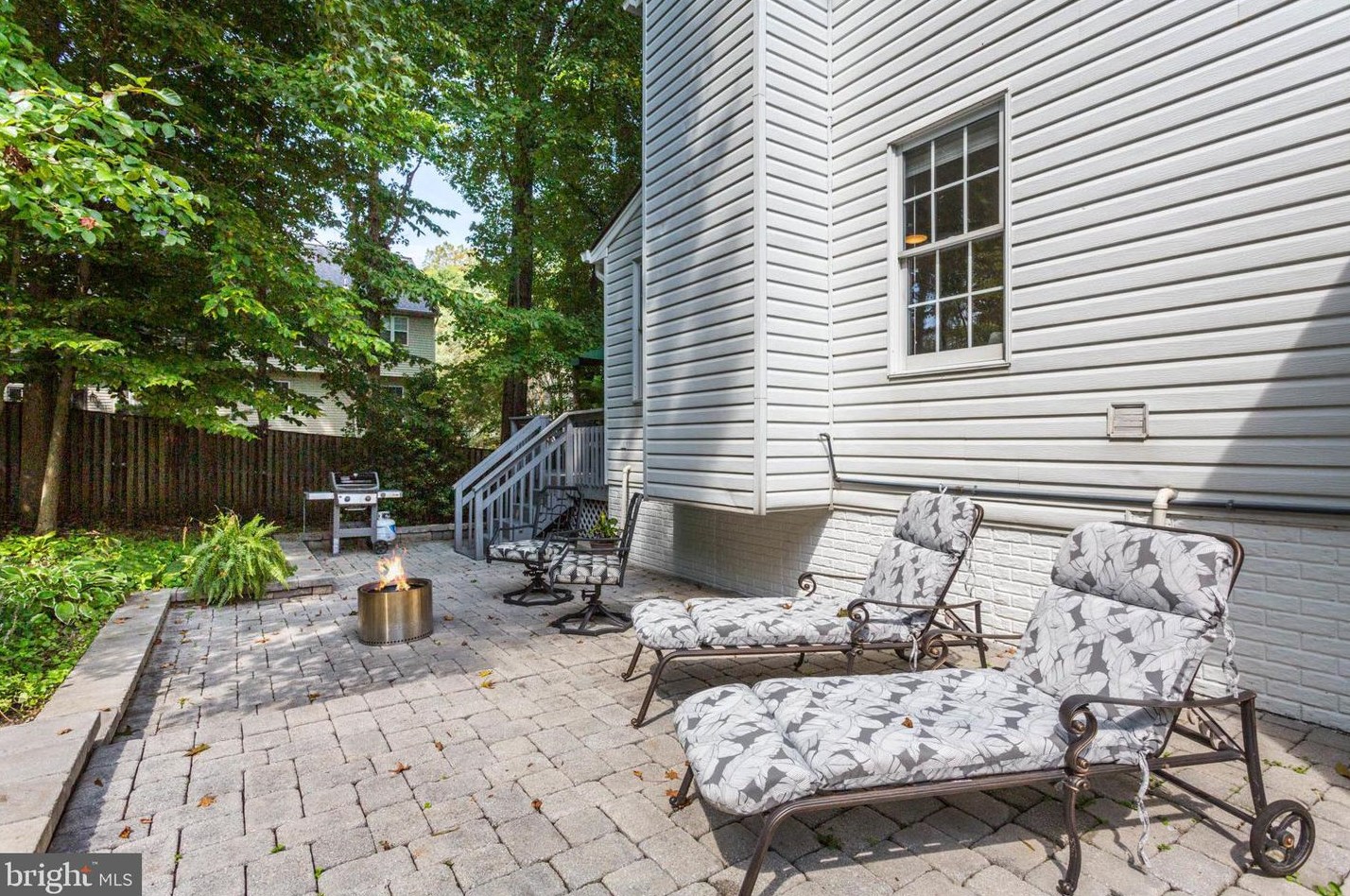 1765 Rochester St, Crofton MD 21114-2611 exterior