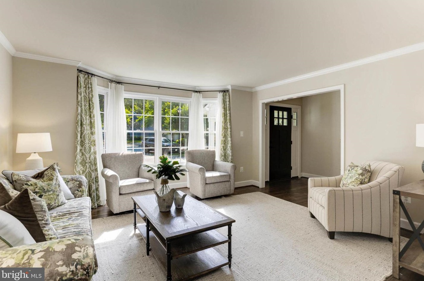 1765 Rochester St, Crofton MD 21114-2611 exterior