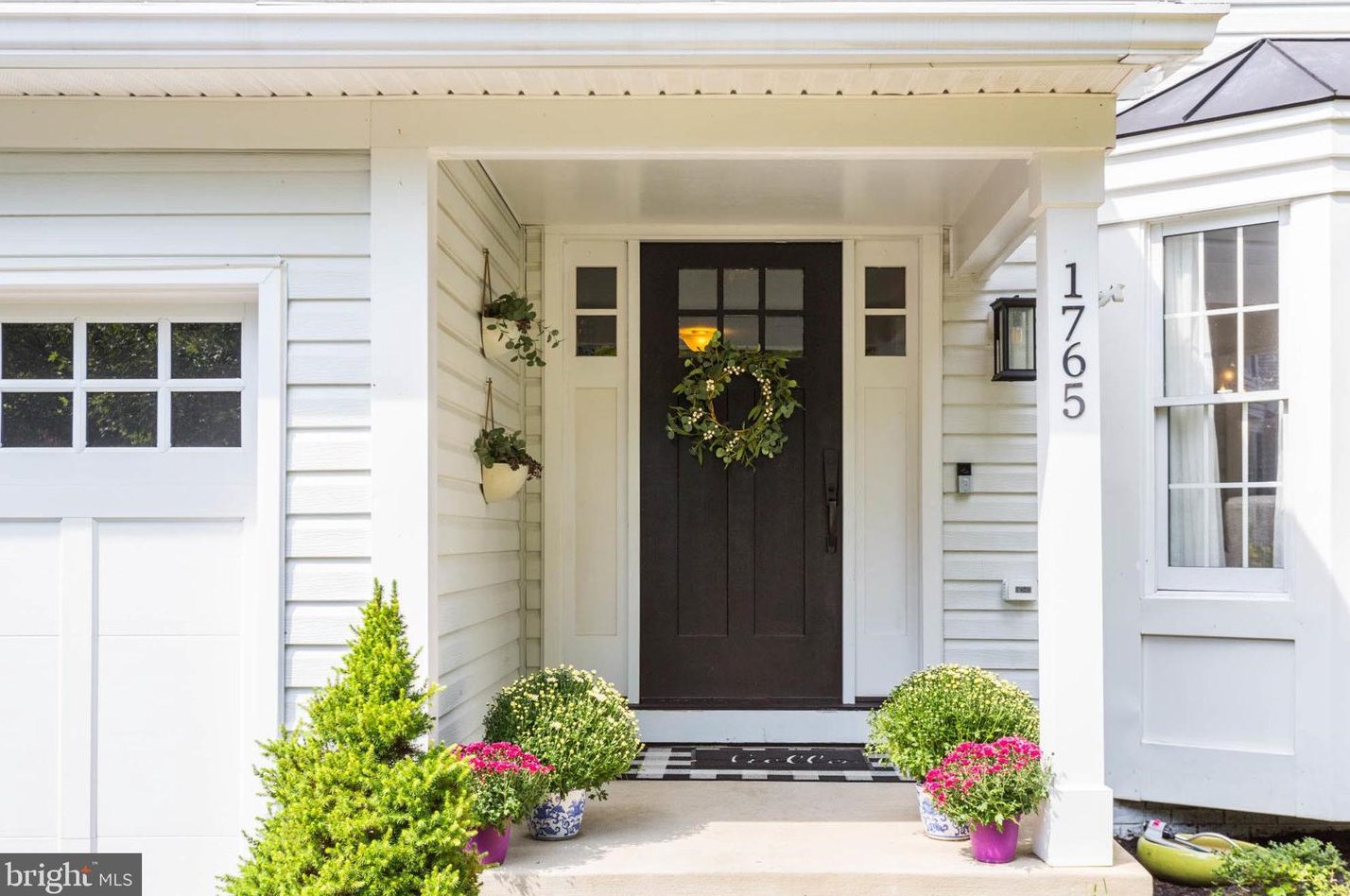 1765 Rochester St, Crofton, MD 21114-2611