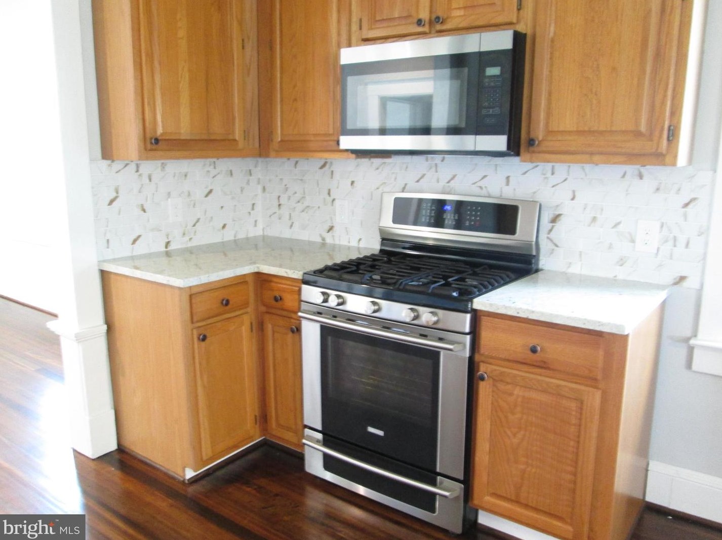 107 5th Ave, Baltimore, MD 21227-3152