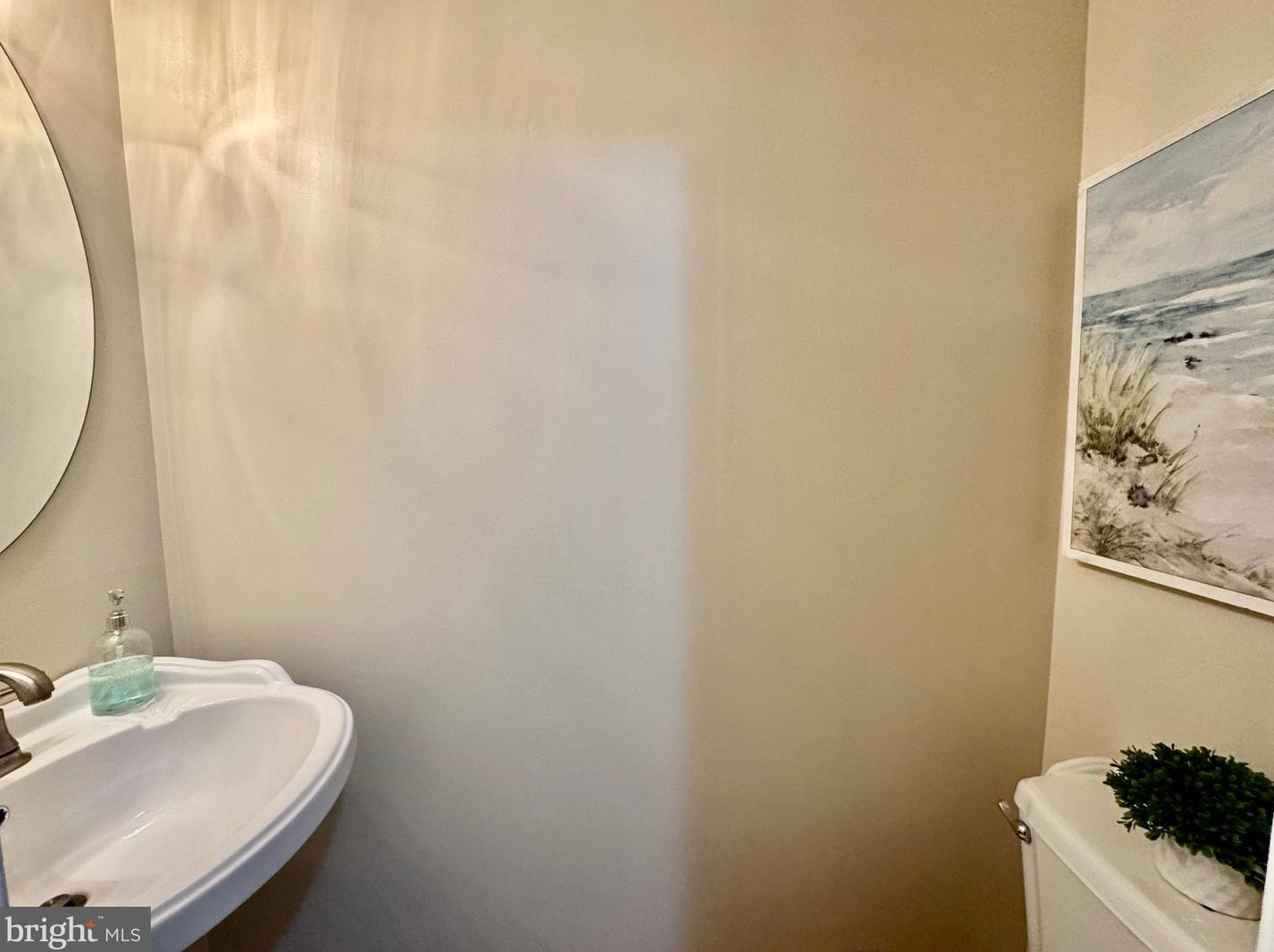 2557 Log Ml Ct, Crofton MD 21114-1860 exterior