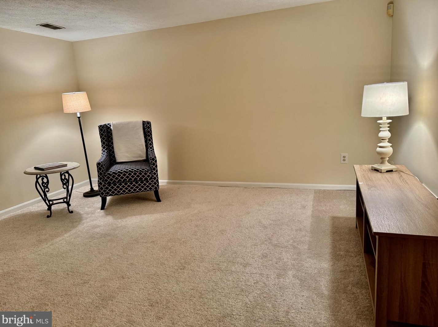 2557 Log Ml Ct, Crofton MD 21114-1860 exterior