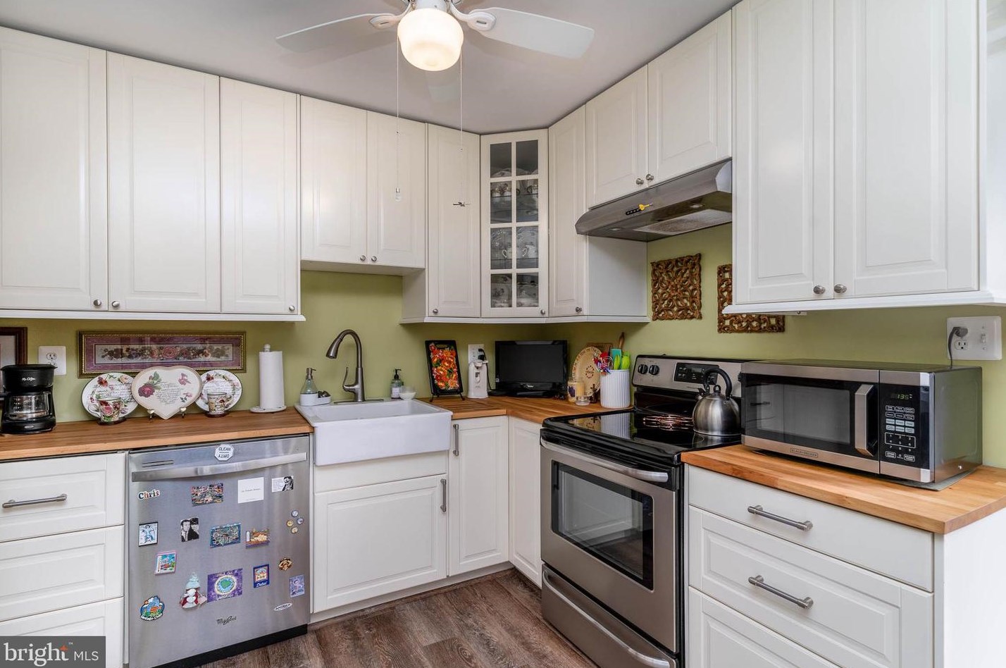 1719 Bancroft Ln, Crofton MD 21114-1609 exterior