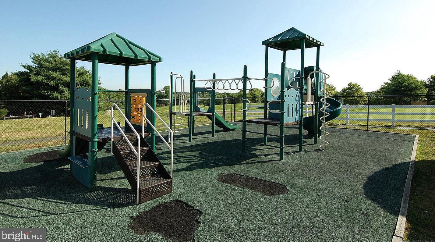 1538 Falstone Ln, Crofton MD 21114-1669 exterior