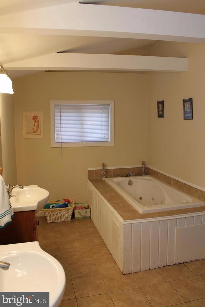 7909 End Dr, Baltimore MD 21226-2044 exterior