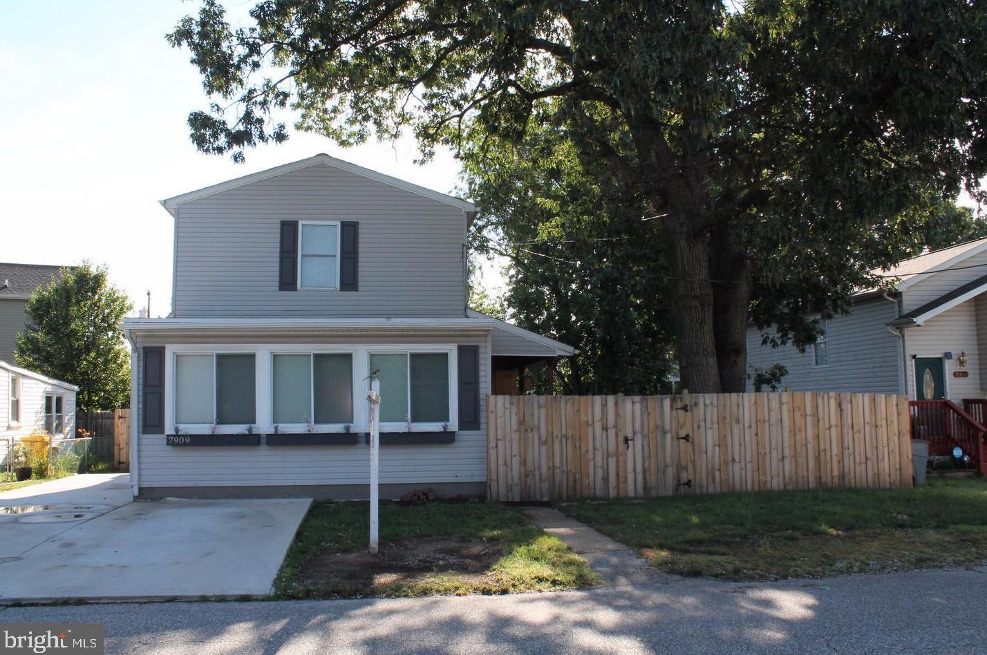 7909 End Dr, Baltimore MD 21226-2044 exterior