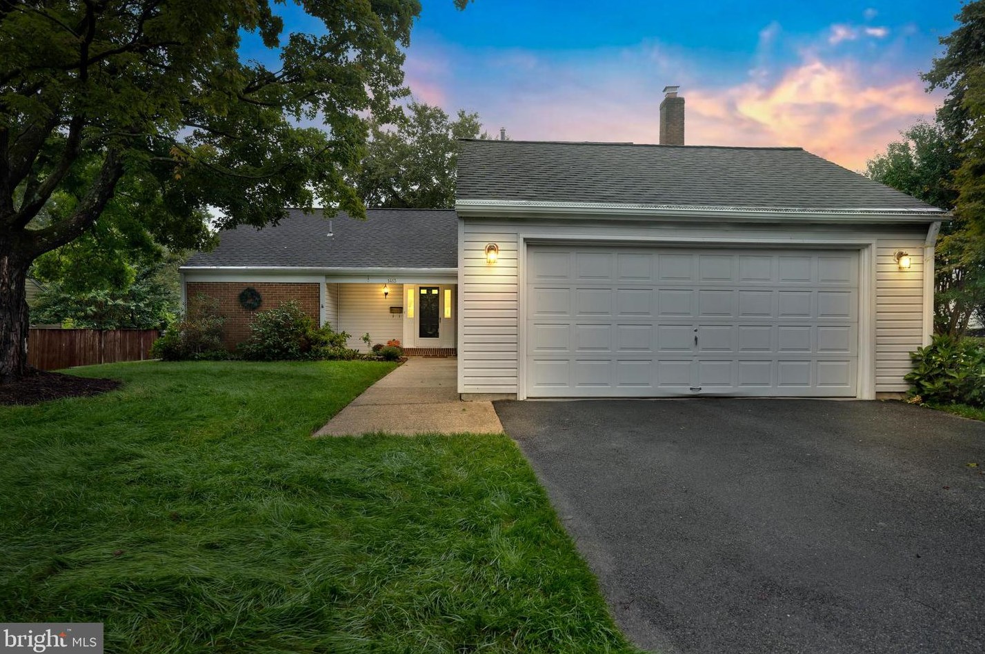 1413 Kensington Pl, Crofton, MD 21114-2615