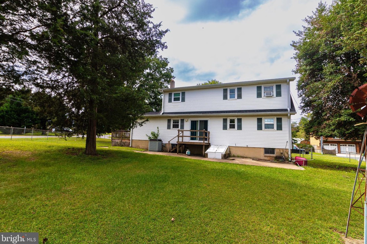 816 Barrett Ave, Arnold, MD 21012