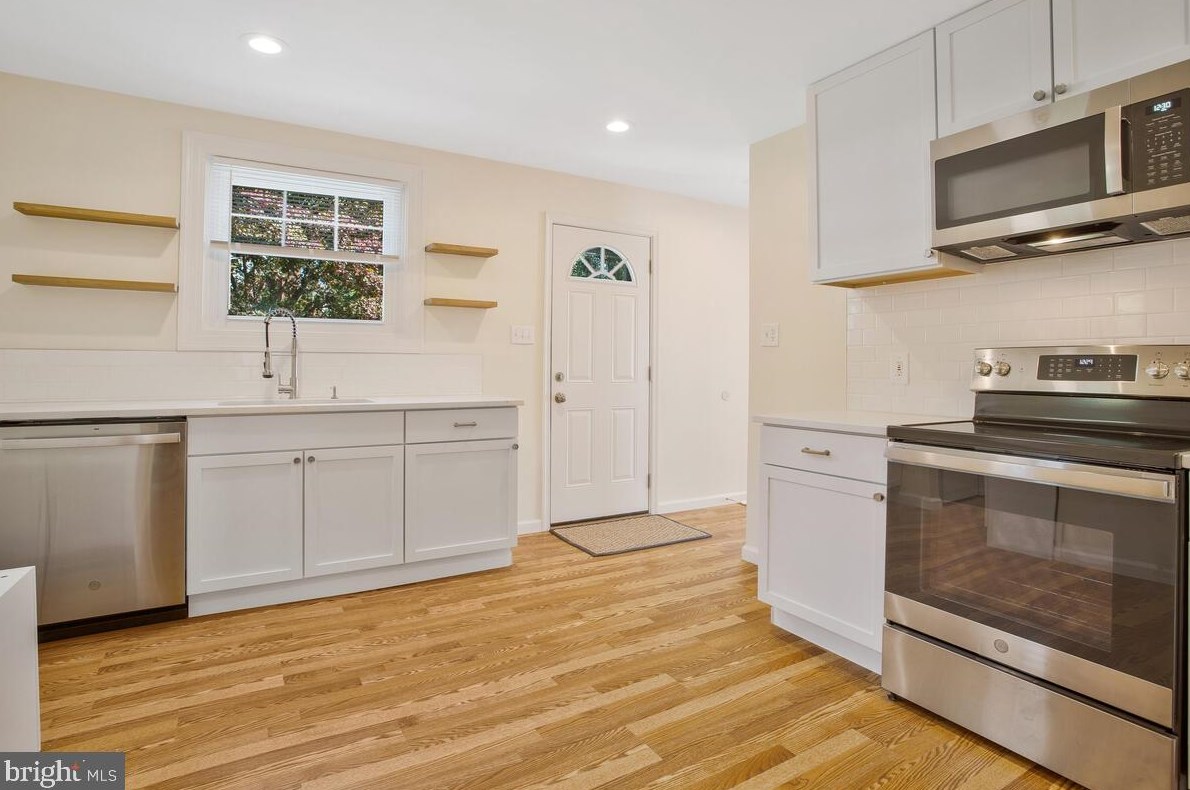 712 Red Cedar Rd, Annapolis, MD 21409-6038