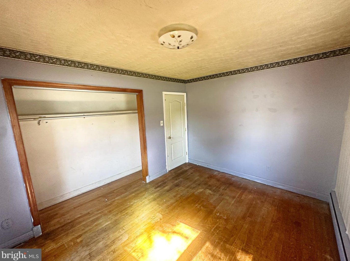 8231 Fort Smallwood Rd, Baltimore MD  21226-1921 exterior