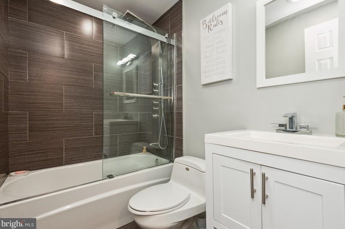 1782 Sharwood Pl, Crofton MD 21114-1925 exterior