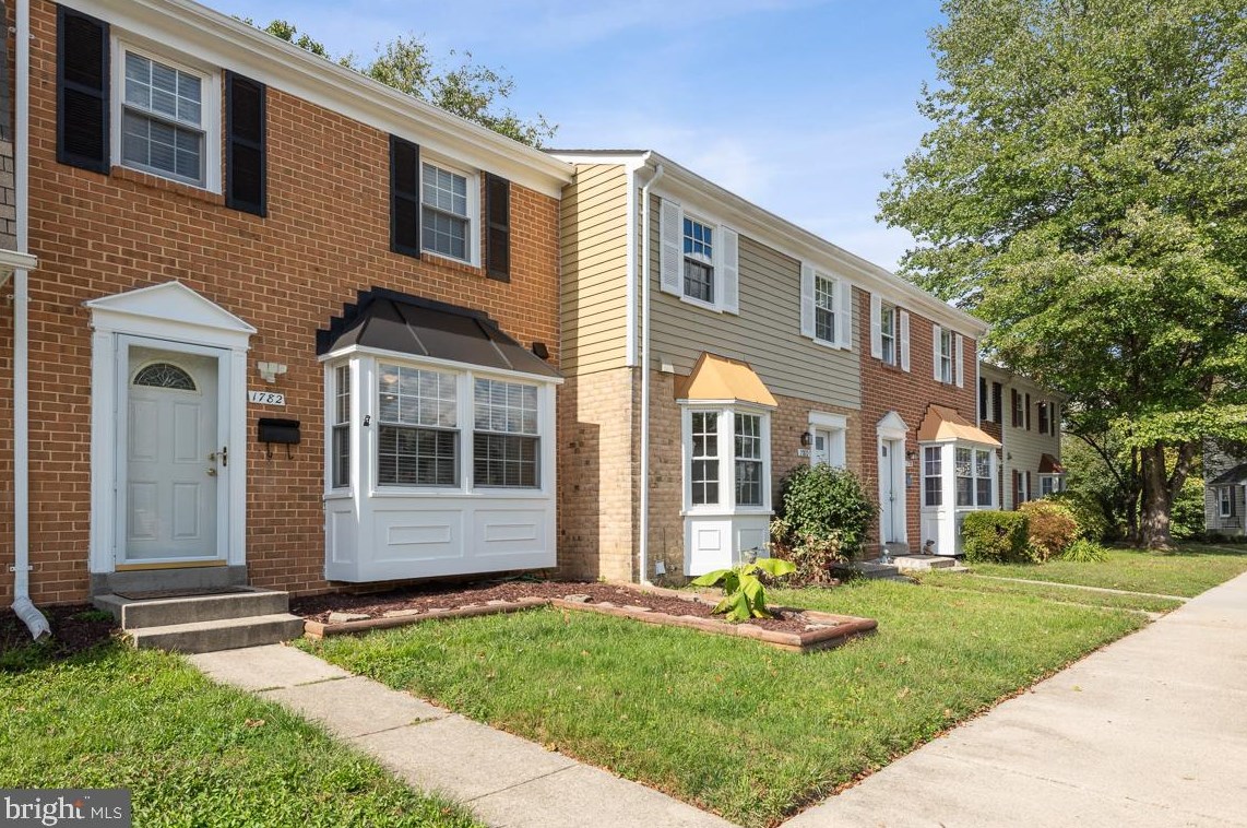 1782 Sharwood Pl, Crofton, MD 21114-1925