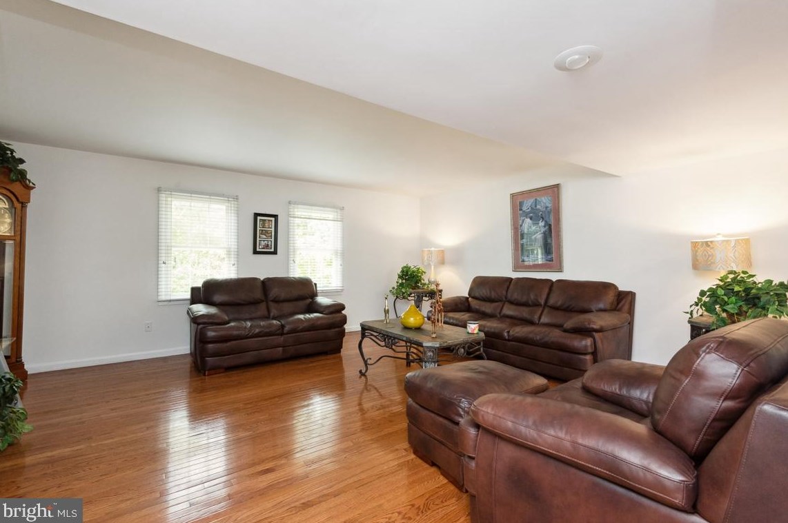 1782 Sharwood Pl, Crofton MD  21114-1925 exterior