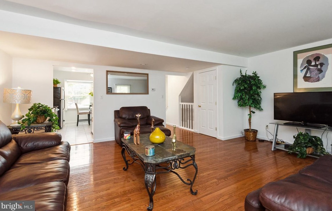 1782 Sharwood Pl, Crofton MD 21114-1925 exterior