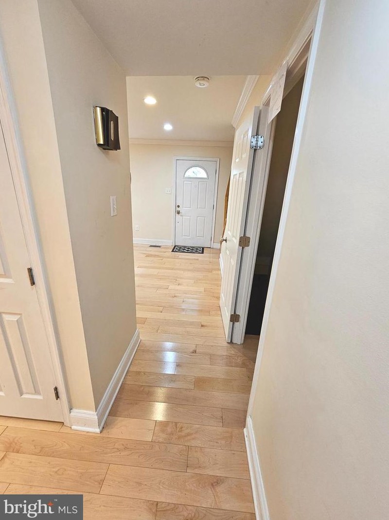 1676 Wilkshire Dr, Crofton MD 21114-2320 exterior