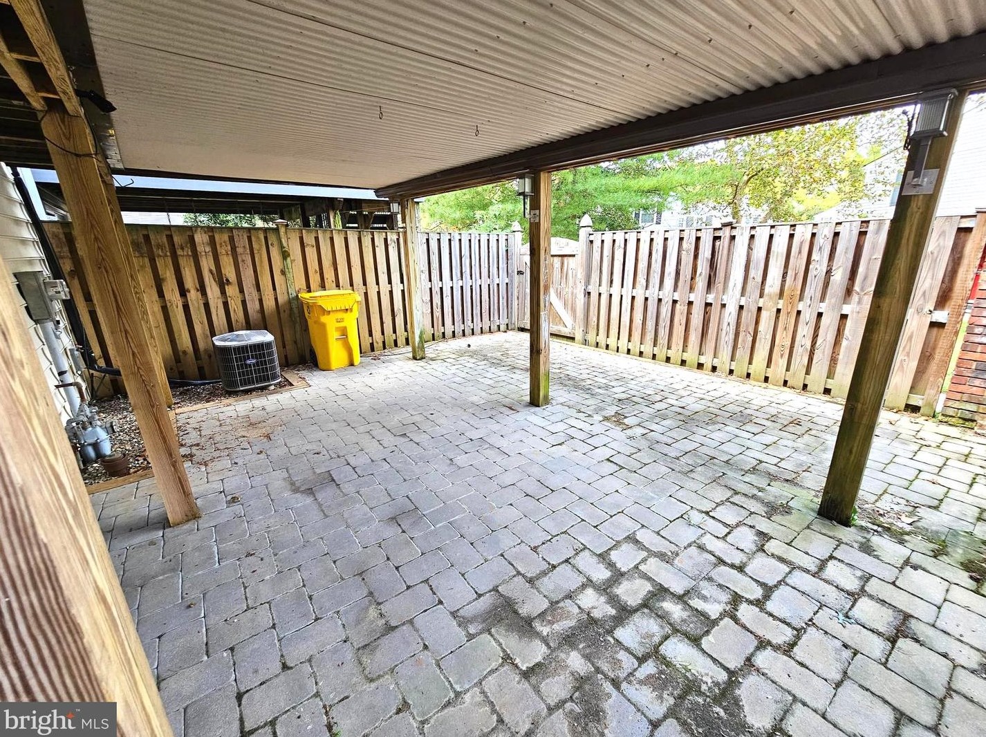 1676 Wilkshire Dr, Crofton MD 21114-2320 exterior