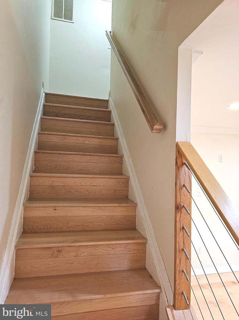 1676 Wilkshire Dr, Crofton MD 21114-2320 exterior